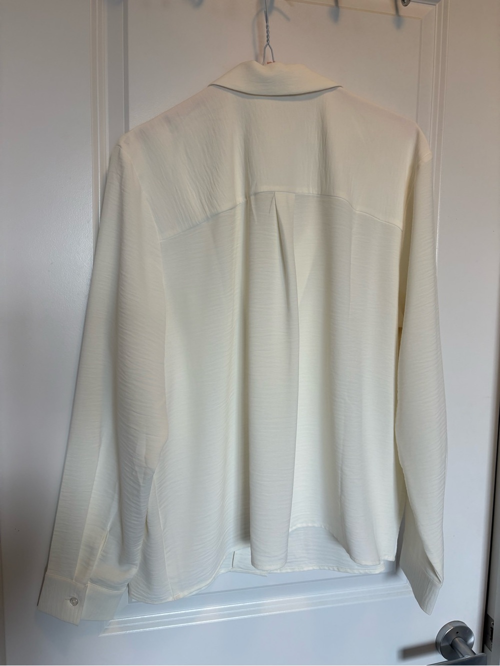 Cream Button-Front Blouse - Picture 5 of 5